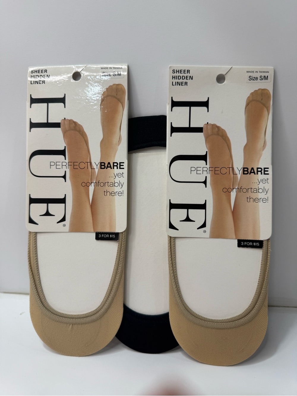 HUE Perfectly Bare Sheer Hidden Liner Socks - 2 Nude 1 Black (3 Pack) S/M